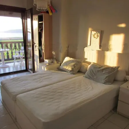 Summer House @fourka Hébergement de vacances *